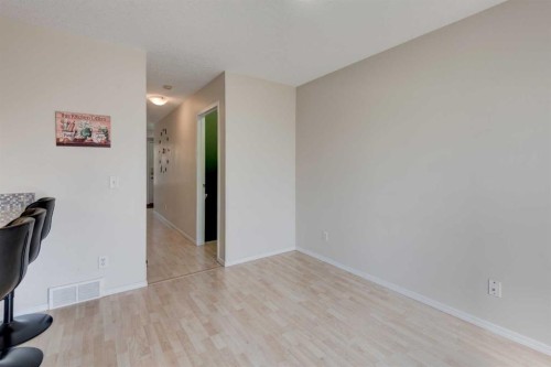 34 Eversyde Common Sw, Calgary, AB - Indoor Photo Showing Other Room