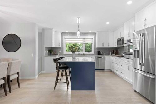 260 Parkview Place Se, Calgary, AB - Indoor Photo Showing Kitchen With Stainless Steel Kitchen With Upgraded Kitchen