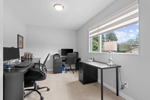 260 Parkview Place Se, Calgary, AB - Indoor Photo Showing Office