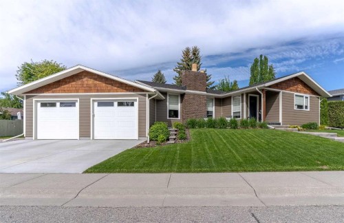 260 Parkview Place Se, Calgary, AB - Outdoor