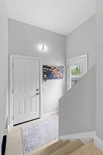 260 Parkview Place Se, Calgary, AB - Indoor Photo Showing Other Room
