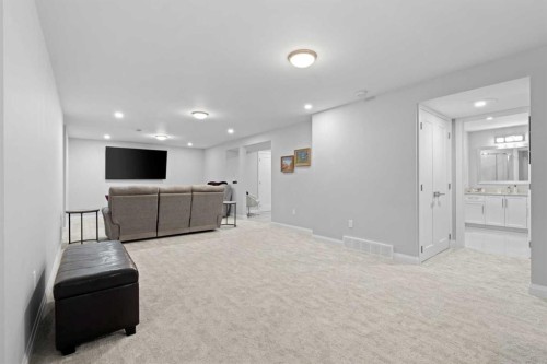 260 Parkview Place Se, Calgary, AB - Indoor