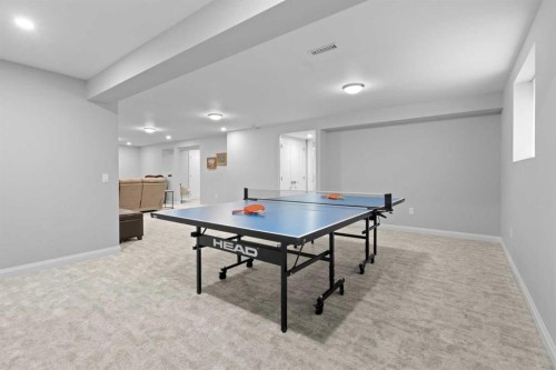 260 Parkview Place Se, Calgary, AB - Indoor Photo Showing Other Room