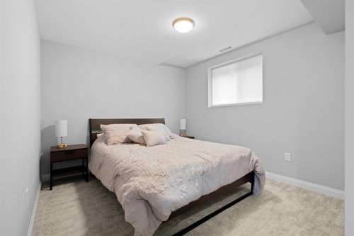 260 Parkview Place Se, Calgary, AB - Indoor Photo Showing Bedroom