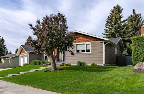 260 Parkview Place Se, Calgary, AB - Outdoor
