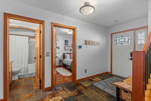 8-511 6Th Avenue, Canmore, AB - Indoor Photo Showing Other Room
