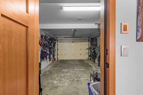 8-511 6Th Avenue, Canmore, AB - Indoor Photo Showing Garage
