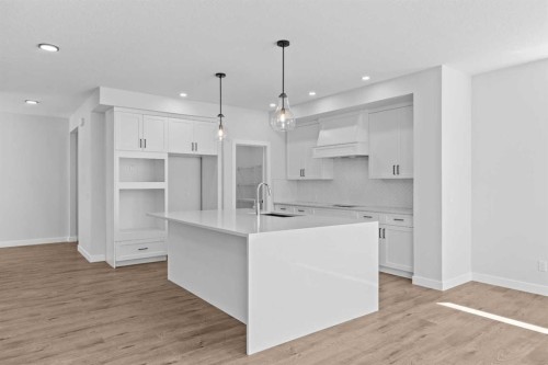 35 Creekside Rise Sw, Calgary, AB - Indoor Photo Showing Kitchen