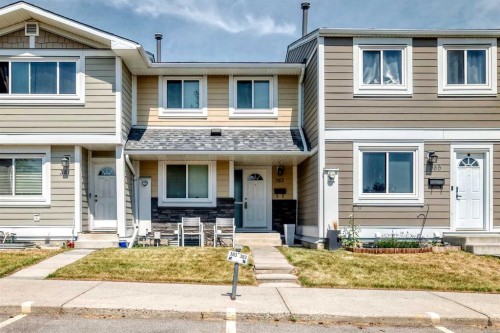 383 Georgian Villas Ne, Calgary, AB - Outdoor With Facade