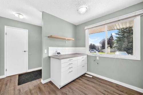 383 Georgian Villas Ne, Calgary, AB - Indoor