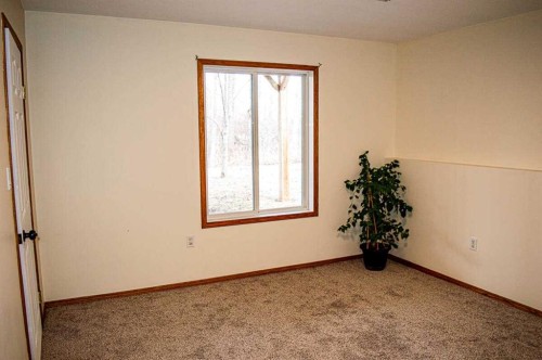145-37411 Waskasoo Avenue, Rural Red Deer County, AB - Indoor Photo Showing Other Room