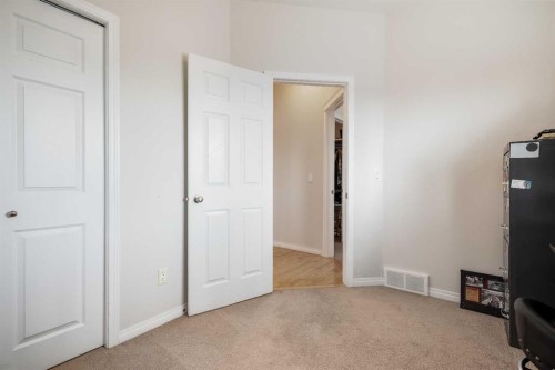 738 Carriage Lane Drive, Carstairs, AB - Indoor