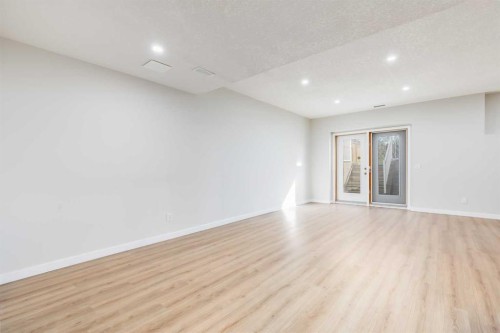 738 Carriage Lane Drive, Carstairs, AB - Indoor Photo Showing Other Room
