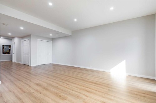 738 Carriage Lane Drive, Carstairs, AB - Indoor Photo Showing Other Room