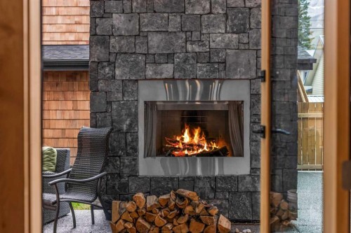 533 3Rd Street, Canmore, AB - Indoor With Fireplace
