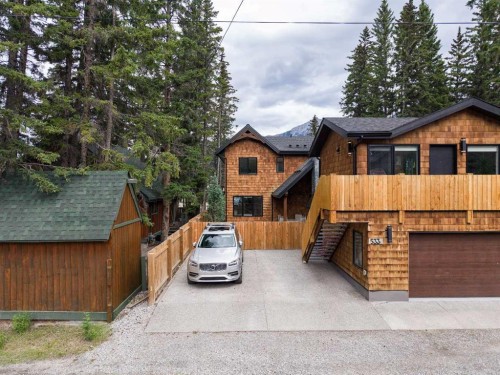 533 3Rd Street, Canmore, AB - Outdoor