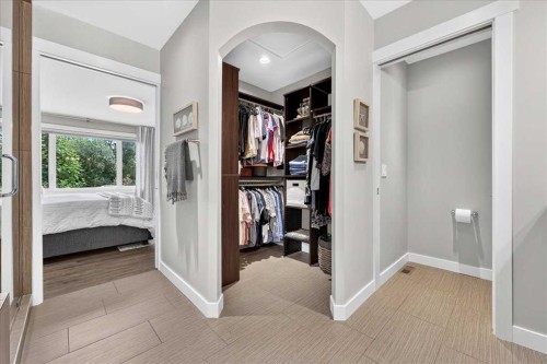10807 Mapleshire Crescent Se, Calgary, AB - Indoor Photo Showing Other Room