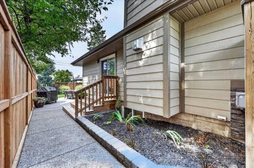 10807 Mapleshire Crescent Se, Calgary, AB - Outdoor With Exterior