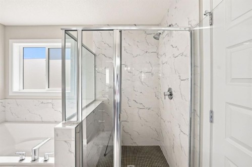 11 Savanna Villas Ne, Calgary, AB - Indoor Photo Showing Bathroom
