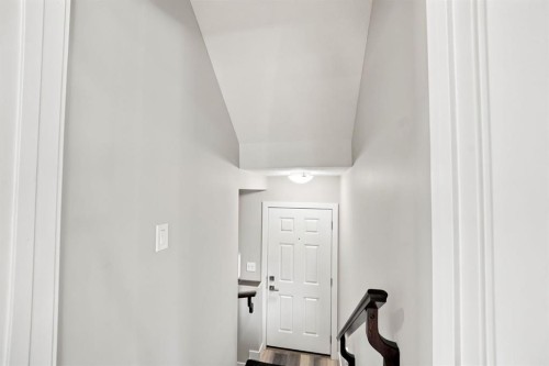 11 Savanna Villas Ne, Calgary, AB - Indoor Photo Showing Other Room