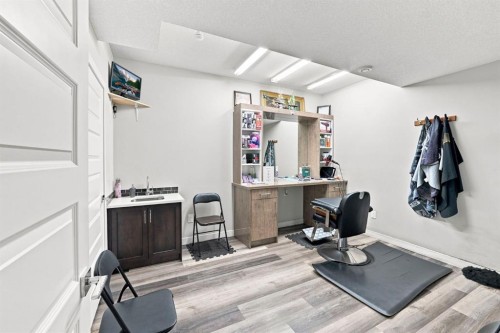 11 Savanna Villas Ne, Calgary, AB - Indoor Photo Showing Other Room