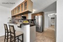 411-429 14 Street Nw, Calgary, AB  - Indoor Photo Showing Kitchen With Stainless Steel Kitchen 