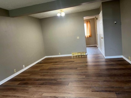 179 Falshire Drive Ne, Calgary, AB - Indoor Photo Showing Other Room