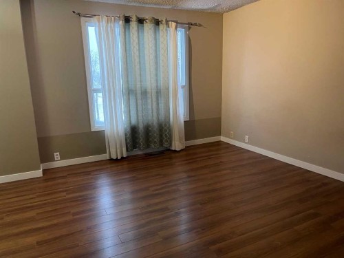 179 Falshire Drive Ne, Calgary, AB - Indoor Photo Showing Other Room