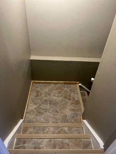 179 Falshire Drive Ne, Calgary, AB - Indoor Photo Showing Other Room