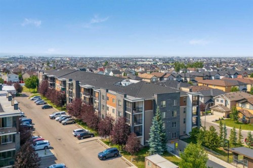 401-7110 80 Avenue Ne, Calgary, AB - Outdoor