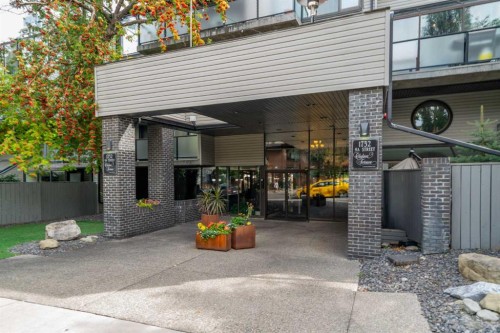 107-1732 9A Street Sw, Calgary, AB - Outdoor With Exterior