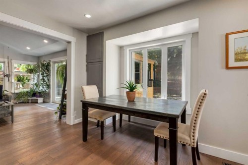 9915 Patton Road Sw, Calgary, AB - Indoor Photo Showing Dining Room