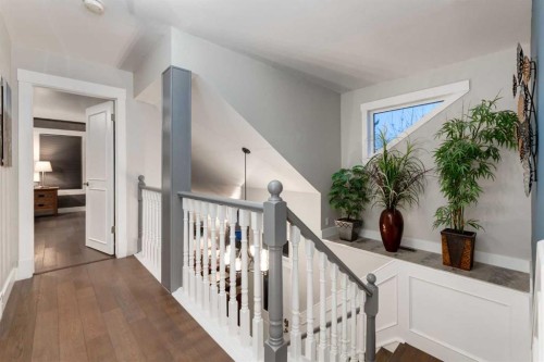 9915 Patton Road Sw, Calgary, AB - Indoor Photo Showing Other Room