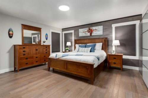 9915 Patton Road Sw, Calgary, AB - Indoor Photo Showing Bedroom