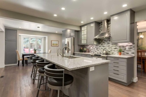 9915 Patton Road Sw, Calgary, AB - Indoor Photo Showing Kitchen With Upgraded Kitchen