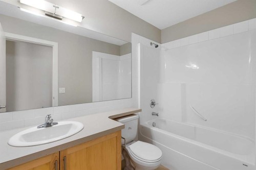 2307-604 East Lake Boulevard Ne, Airdrie, AB - Indoor Photo Showing Bathroom