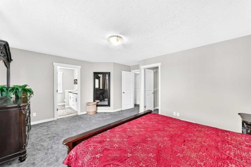 56 Evansborough Green Nw, Calgary, AB - Indoor Photo Showing Bedroom