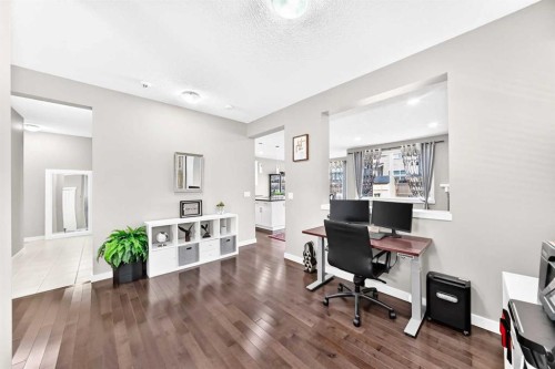 56 Evansborough Green Nw, Calgary, AB - Indoor Photo Showing Office