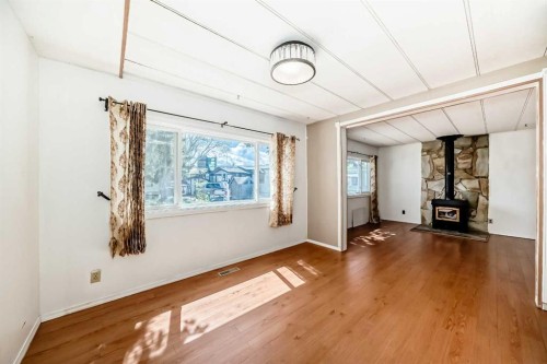 212-3223 83 Street Nw, Calgary, AB 