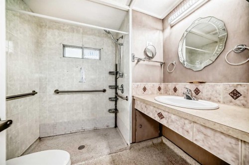 212-3223 83 Street Nw, Calgary, AB 