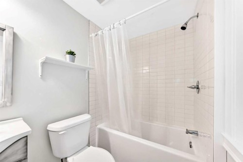 144 Copperstone Gardens, Calgary, AB - Indoor Photo Showing Bathroom