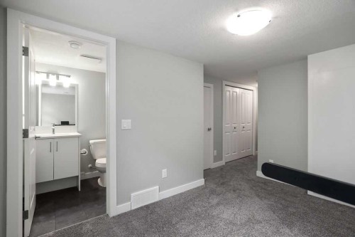 902 Sage Hill Grove Nw, Calgary, AB - Indoor