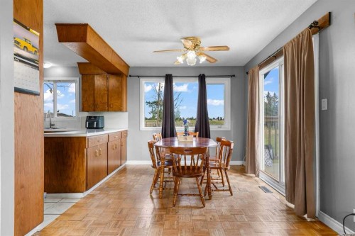 466054 113 Street East, Rural Foothills County, AB - Indoor Photo Showing Dining Room