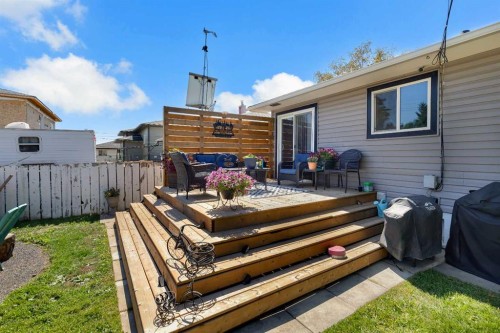 2614 44 Street Se, Calgary, AB - Outdoor With Deck Patio Veranda With Exterior