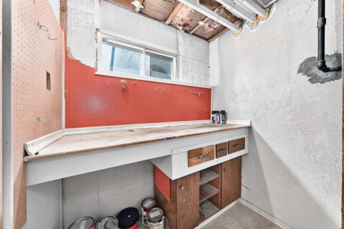 5820 Dalridge Hill Nw, Calgary, AB - Indoor