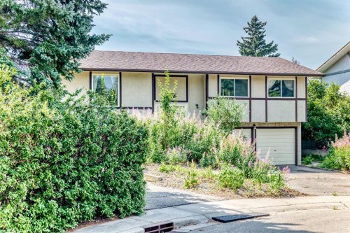 5820 Dalridge Hill Nw, Calgary, AB - Outdoor