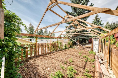 5820 Dalridge Hill Nw, Calgary, AB - Outdoor