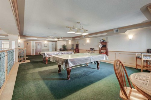 304-728 Country Hills Road Nw, Calgary, AB - Indoor Photo Showing Other Room