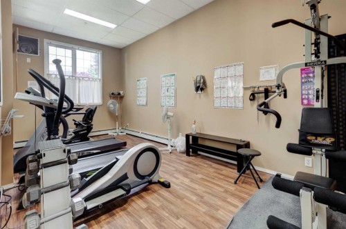 304-728 Country Hills Road Nw, Calgary, AB - Indoor Photo Showing Gym Room