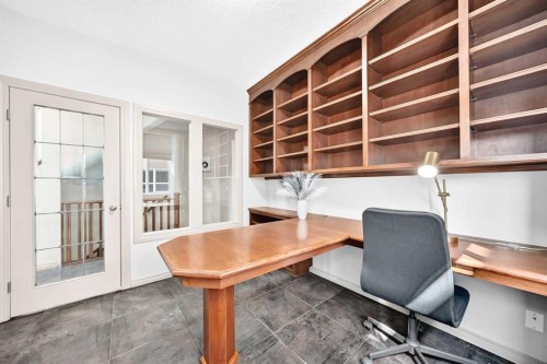 14 Springborough Crescent Sw, Calgary, AB - Indoor Photo Showing Office